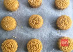 广式莲蓉蛋黄月饼的做法图解20