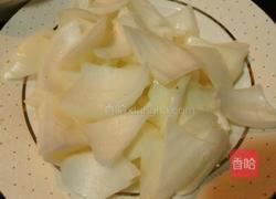洋葱炒肉片的做法图解2