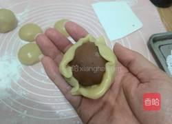 蛋黄广式月饼的做法图解9