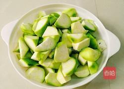 丝瓜炒肉的做法图解1