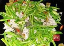 肉片炒长豆的做法图解5