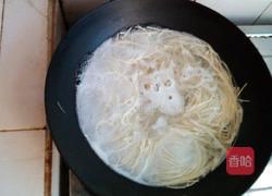 西红柿打卤面的做法图解1