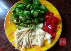 油豆腐焖鱼 的做法图解3