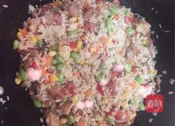 腊肠排骨电饭煲焖饭的做法图解3
