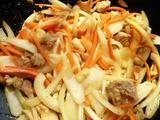 洋葱胡萝卜炒肉的做法[图]