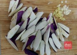 蚝油茄子的做法图解1
