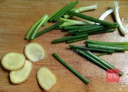 黄豆酱蒸鱼的做法图解3