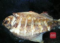 香煎红鲳鱼的做法图解4