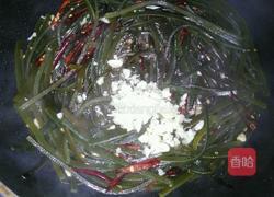 爆炒酸辣海带丝的做法图解6