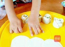 玫瑰花饺子的做法图解2