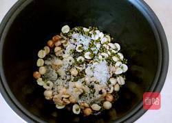 莲子绿豆粥的做法图解2