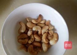 黄秋葵炒腰果的做法图解4