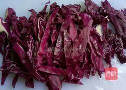 蚝油拌紫甘蓝的做法图解2