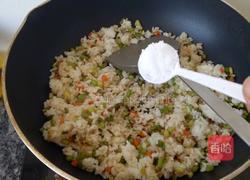 蒜台炒米饭的做法图解5
