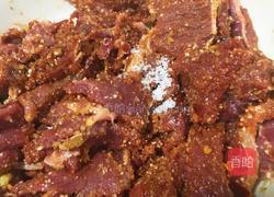 粉蒸麻辣牛肉(排骨)的做法图解4