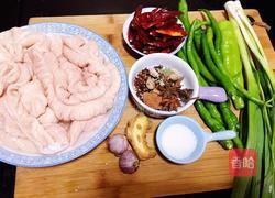 川味辣子肥肠的做法图解1