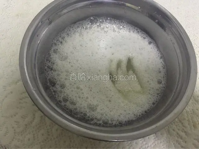 加入白糖适量