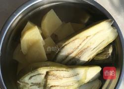 土豆烩大茄子的做法图解1