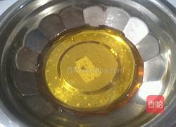 广式蛋黄豆沙月饼的做法图解2