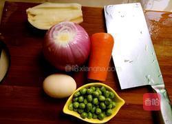 洋葱圈蛋饼的做法图解1