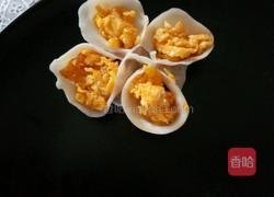 五色花蒸饺的做法图解7