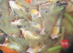 酸汤黄骨鱼的做法图解4