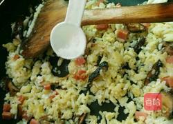 火腿鸡蛋炒饭的做法图解13