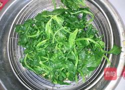 凉拌芹菜叶的做法图解3