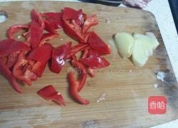 萝卜焖牛肉的做法图解1