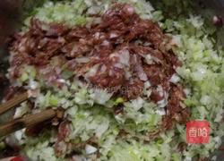 粉丝萝卜丸子汤的做法图解2