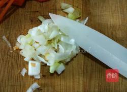 炒胡萝卜的做法图解2