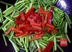蒜苗炒肉的做法图解4