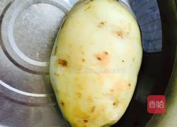 猪肉皮炖豆角、土豆～的做法图解2