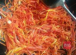 炝炒胡萝卜丝的做法图解6