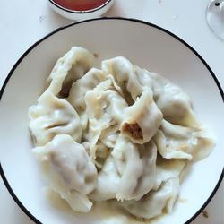 茄子肉饺子的做法[图]