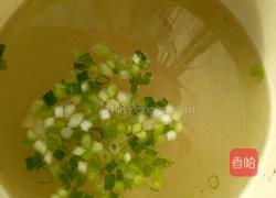 鸡汤蔬菜香菇面的做法图解2