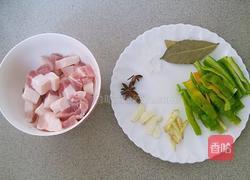 腐竹红烧肉的做法图解2