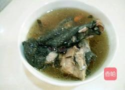 枸杞杜仲乌鸡汤的做法图解4