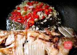 红烧鳊鱼的做法图解7