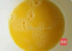 鸡蛋虾仁火腿炒饭的做法图解3