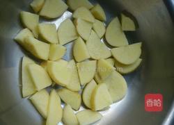 酱香鸡爪蟹肉煲的做法图解2