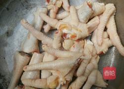 酱香鸡爪蟹肉煲的做法图解3