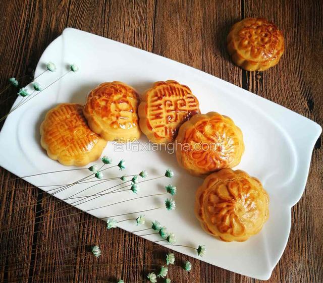广式月饼（凤梨、栗子馅儿）