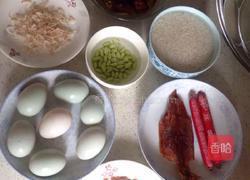 糯米灌咸鸭蛋的做法图解1