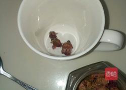 蜂蜜玫瑰幸福茶的做法图解1