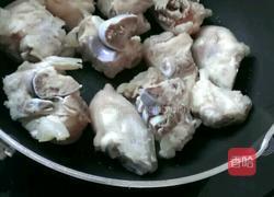 猪脚姜醋的做法图解1