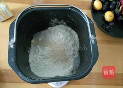 山药核桃面包的做法图解4