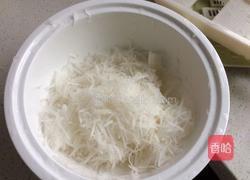 韭菜白萝卜素水饺的做法图解2
