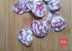 香肠豆腐的做法图解1