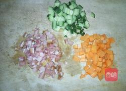 三丁炒饭的做法图解2